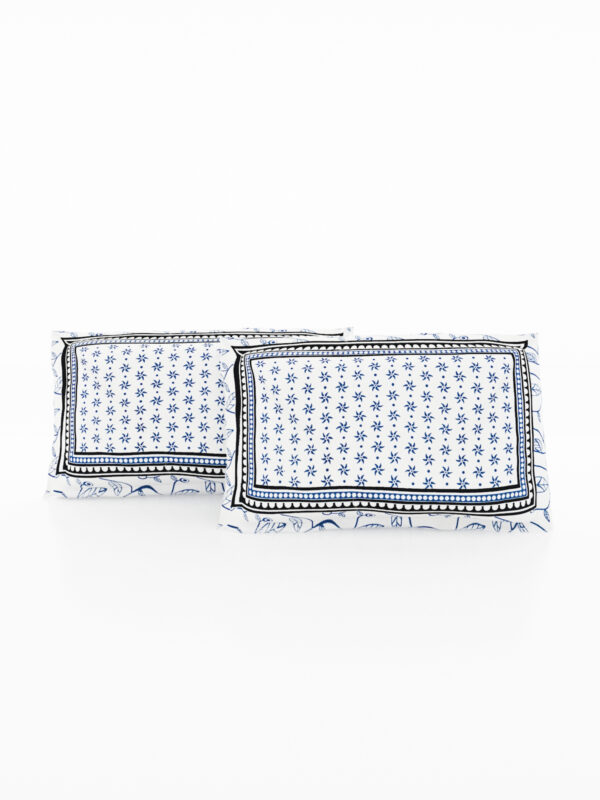 30015 Blue & White Khadi Cotton Double Bedsheet with 2 Pillow Covers