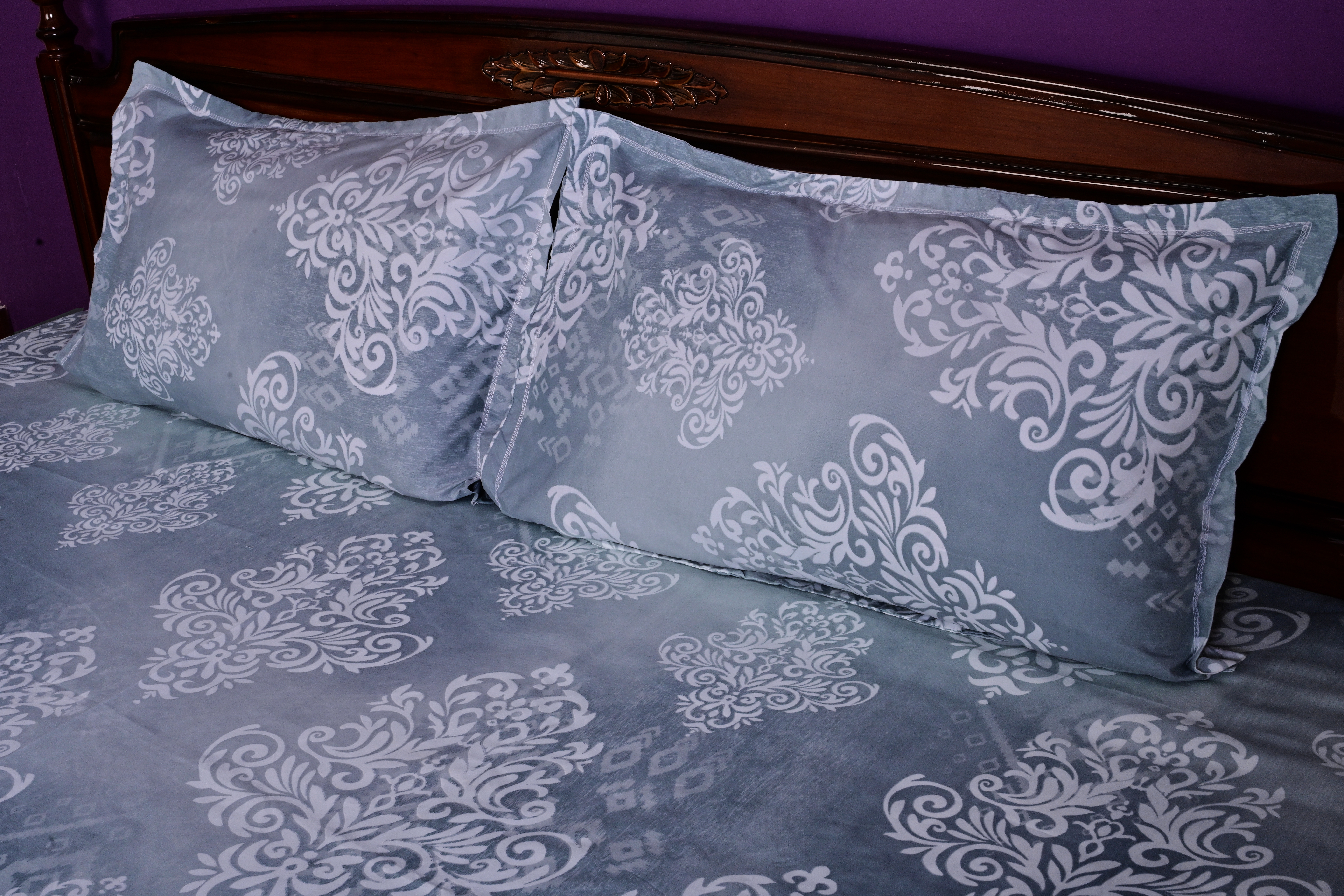 ST Pixel Grey 100% Pure Cotton Bedsheet with 2 Pillow Covers Ultra-Soft & Breathable
