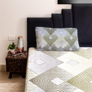 Citrus Cube Bliss Premium Cotton King Size Bedsheet with 2 Pillow Covers
