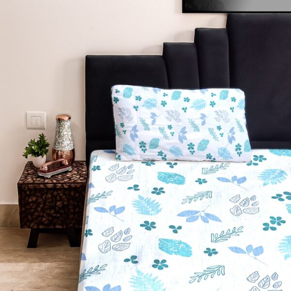 fj2LmwOKReh2UNICh6lvOp3X.jpg Aqua Marine Cool Comfort Cotton King Size Bedsheet with 2 Pillow Covers